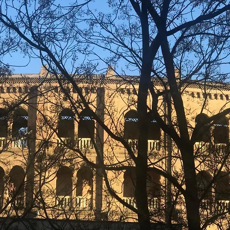 Ferienwohnung Duerme Junto A La Plaza De Toros De Granada. Exterior foto