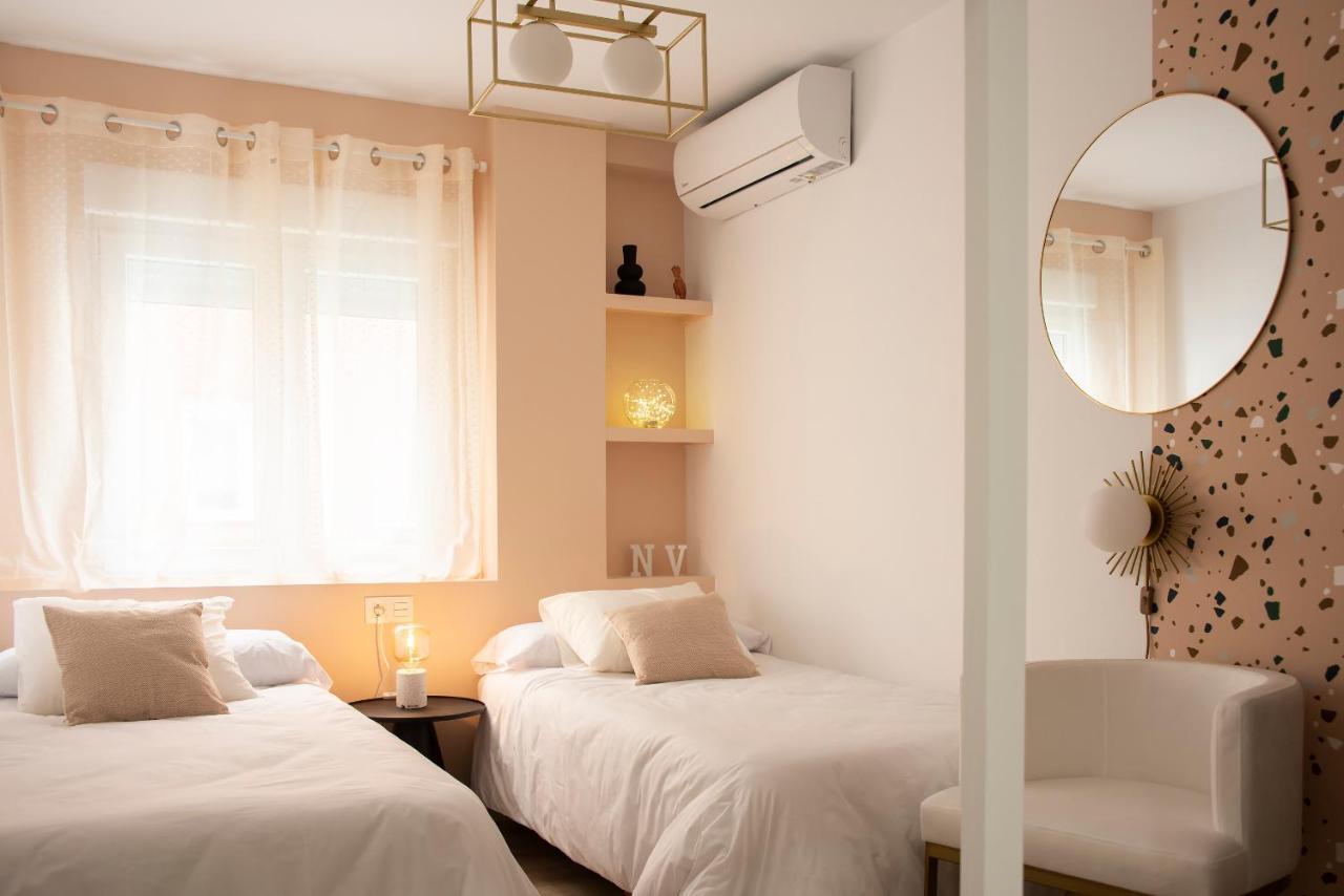 Duerme Junto A La Plaza De Toros De Granada. Appartement *
